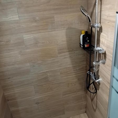 Studio Meuble 4Km Aeroport Charleroi Ngoại thất bức ảnh