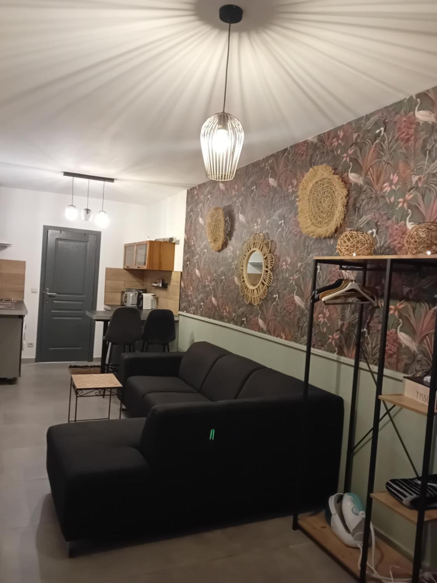 Studio Meuble 4Km Aeroport Charleroi Ngoại thất bức ảnh
